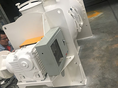 توفير خلط عالي الكفاءة وموحد مع متانة استثنائية لإنتاج الأسمنت الملون